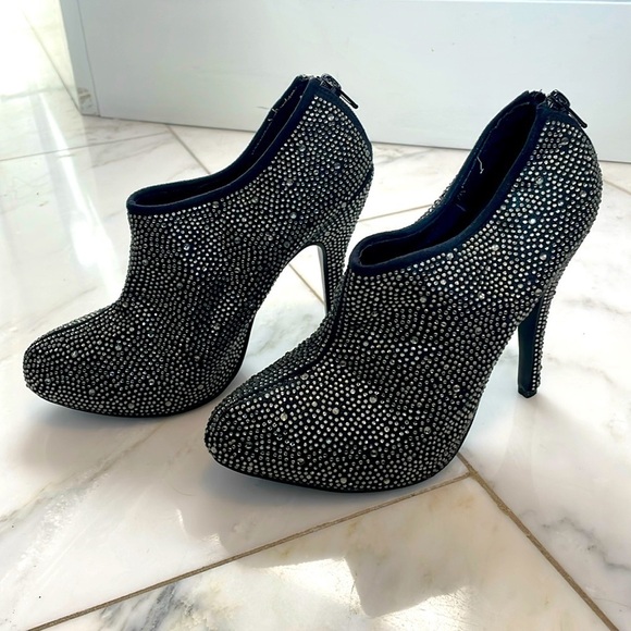 Steven By Steve Madden Shoes - STEVEN by Steve Madden rhinestone ankle booties size 7